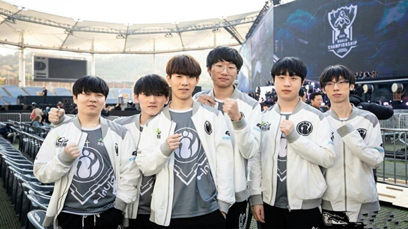 DOTA2 Ti11横跨整个10月 30支战队角逐不朽盾