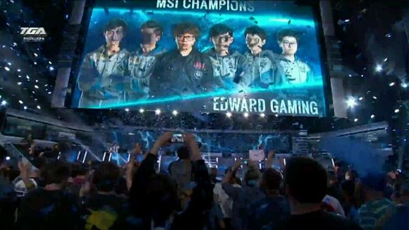 我在电竞20年的黄金时代成为世界冠军，但也要为电竞未来而努力