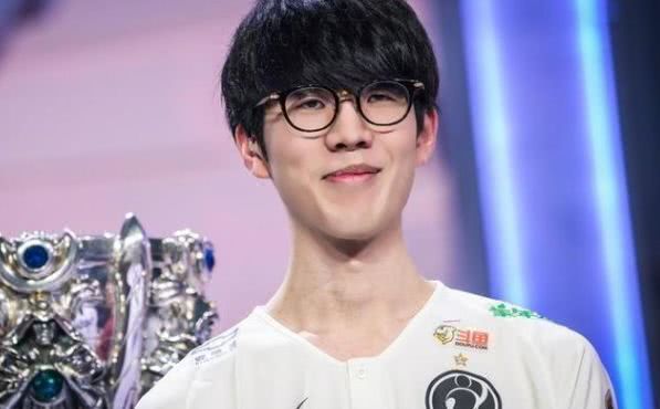 峡谷工具人投票结果出炉，Doinb果真白练了